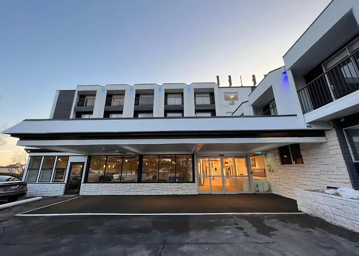 The Vic, An Ascend Collection Hotel Victoria