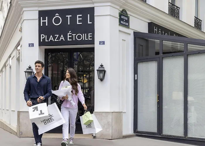 Hôtel Plaza Étoile Parigi