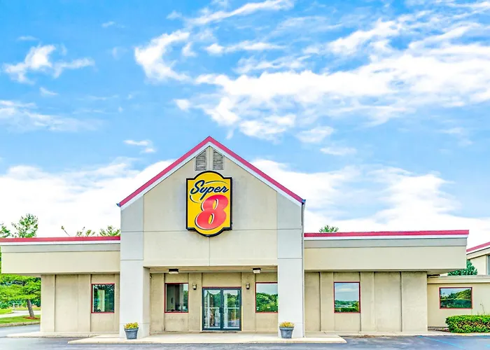 Super 8 By Wyndham Indianapolis South