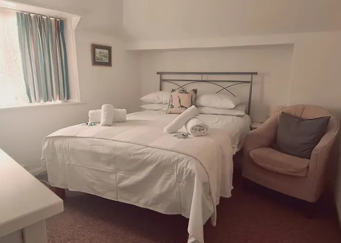 Itchenor Sailing Club Hotel Chichester