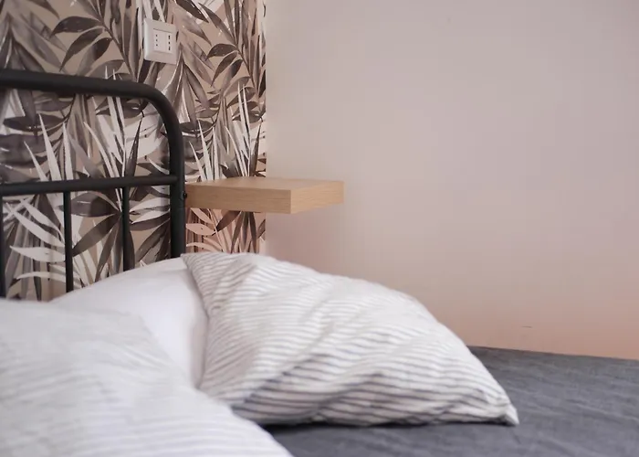 Rooms Piramide Roma