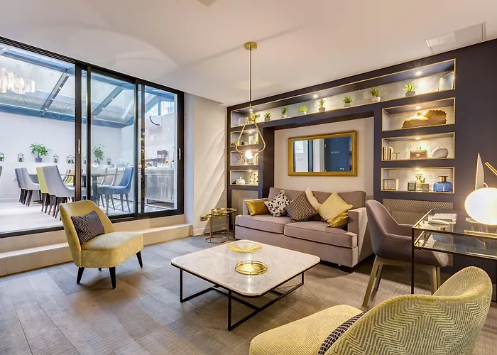 Logis Hotel Jardin De Villiers París