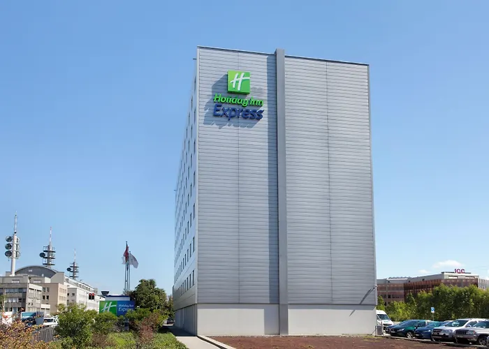 Holiday Inn Express Geneva Airport By Ihg Meyrin