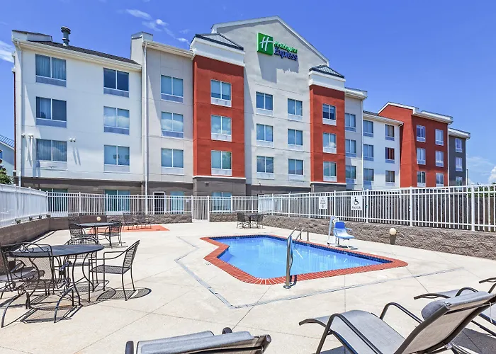 Holiday Inn Express New Orleans East By Ihg