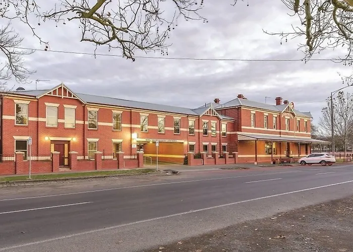 Lake Inn - Ballarat