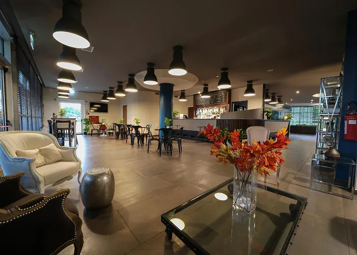 La Meridiana Bleisure Hotel