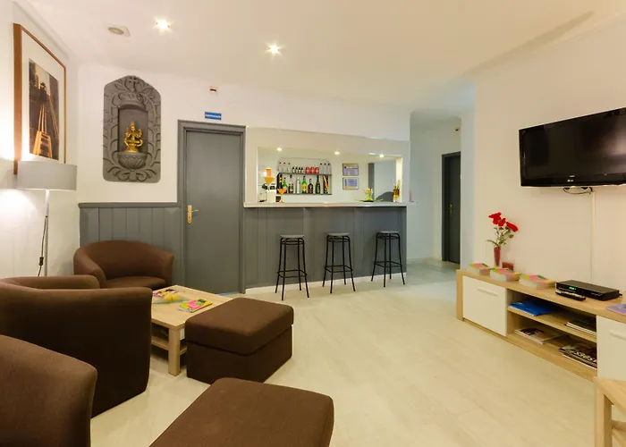 Dinya Lisbon Hotel
