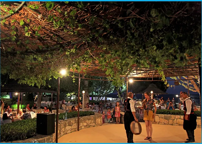 Poseidonia Beach Hotel Limasol