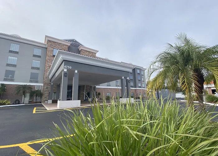 Country Inn & Suites By Radisson, Rj Stadium - Tampa Airport East