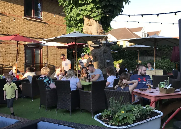Crown Hotel Chertsey