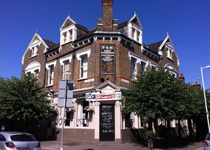 Forest Gate Hotel - Free Parking Limited Spaces Londen