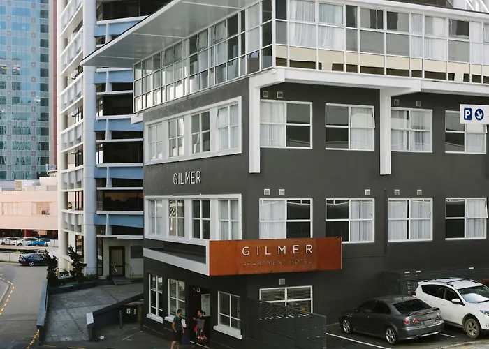 Gilmer Apartment Hotel