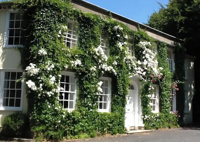 Rose In Vale Country House Hotel