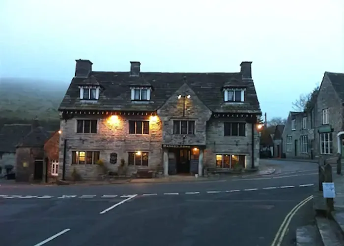 Bankes Arms Hotel