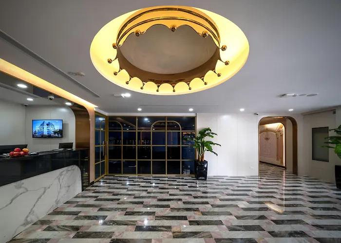 Hotel 81 Princess