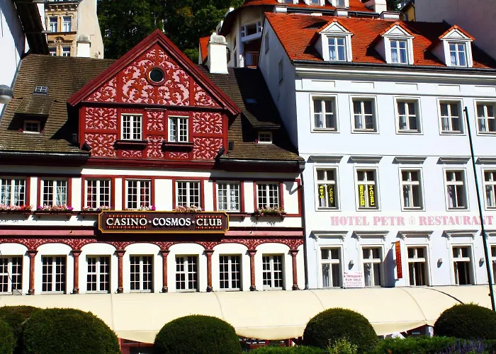 Hotel Petr KLV
