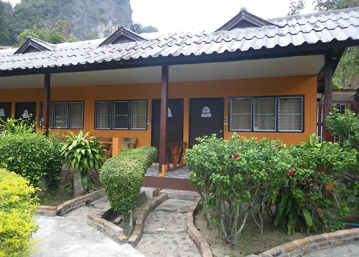 Diamond Cave Resort