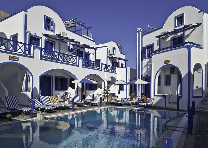 Roula Villa Studios&Apartments Perissa 
