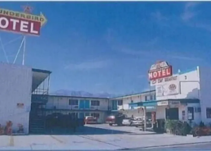 Thunderbird Motel
