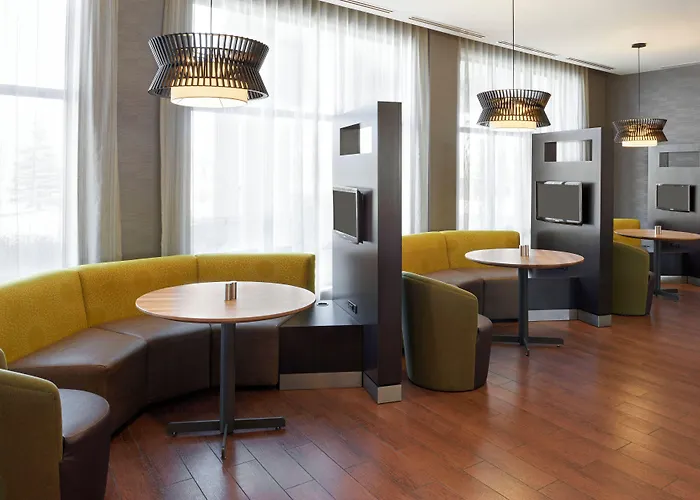Hotel Courtyard By Marriott Kingston Highway 401