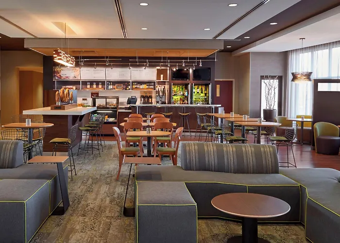 Hotel Courtyard By Marriott Kingston Highway 401