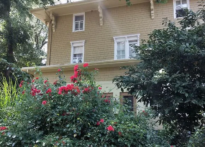 Victorian Bed & Breakfast Of Staten Island