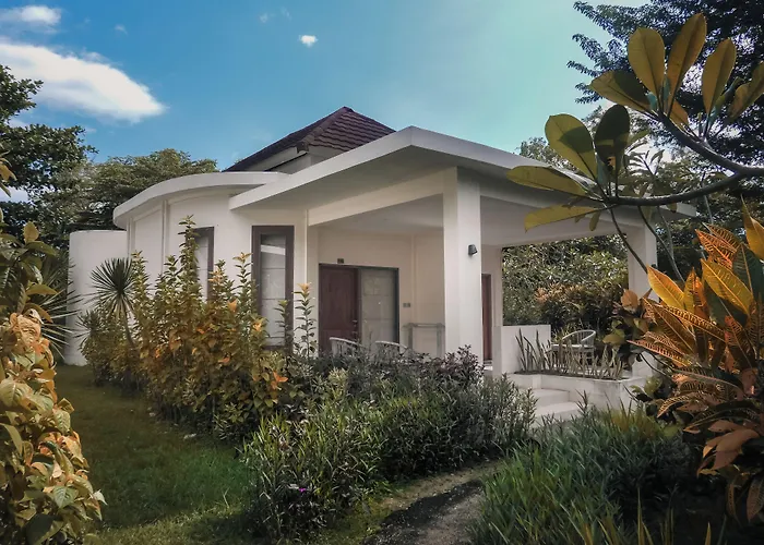 Puri Sari Beach Hotel Labuan Bajo