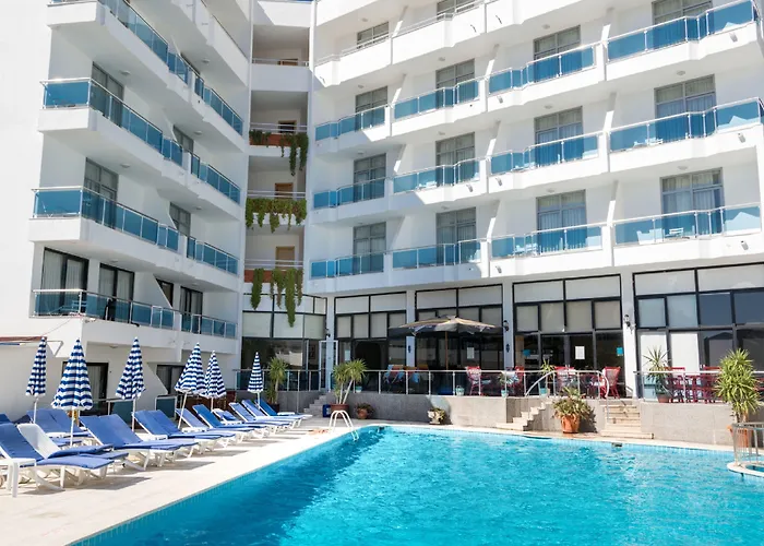 Ponz Hotel Kuşadası