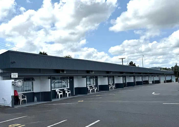 Central Court Motel