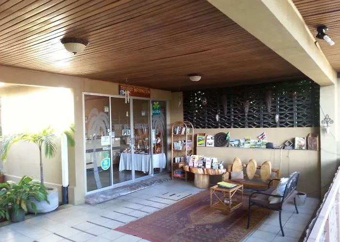 Out of Bounds Boutique Hotel San José