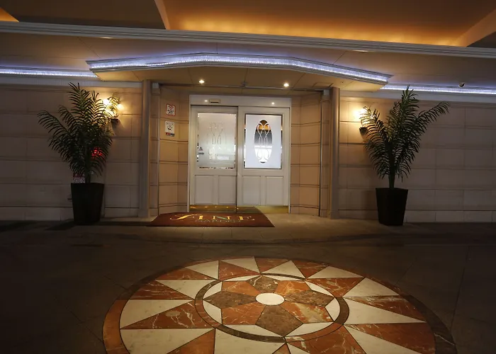 Hotel Fine Garden Umeda (Adults Only) Ōsaka