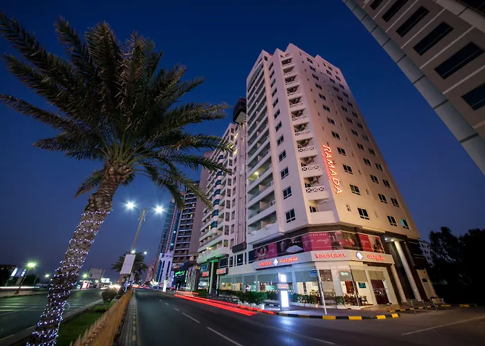 Ramada By Wyndham Beach Hotel Adschman