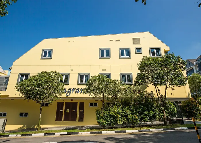 Fragrance Hotel - Viva