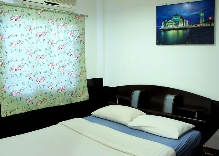 Hotel Golden Bee Phiphi