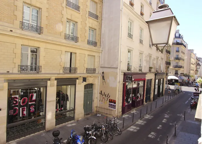 Hotel de la Bretonnerie Parigi