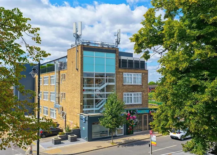 Best Western Northfields Ealing Hotel