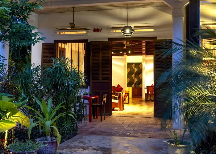 Pages Rooms Hotel