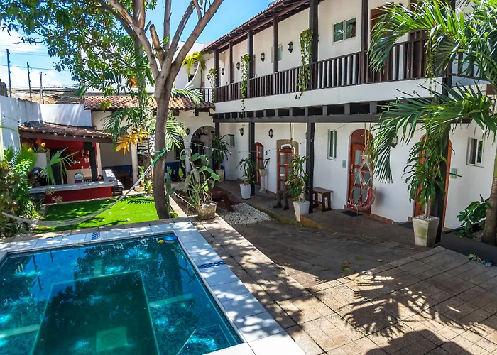 Island Life Hostel