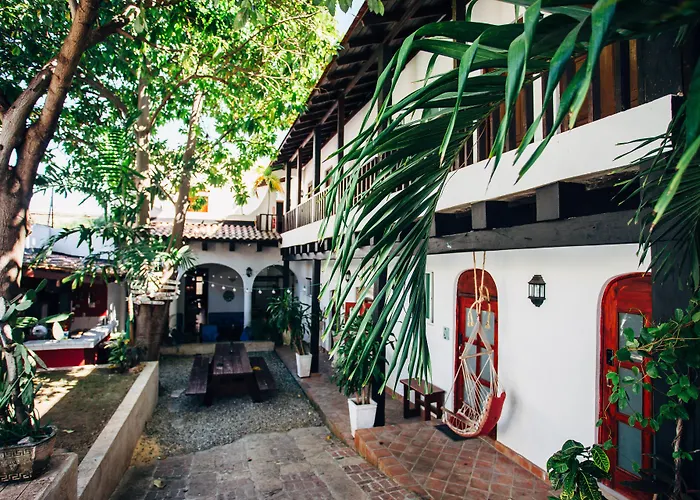 Island Life Hostel