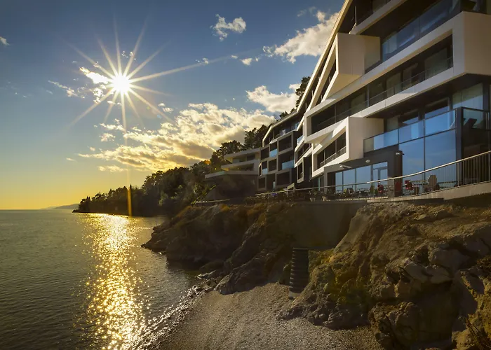 Boutique & Design Hotel Navis - Small Luxury Hotels Of The World Opatija
