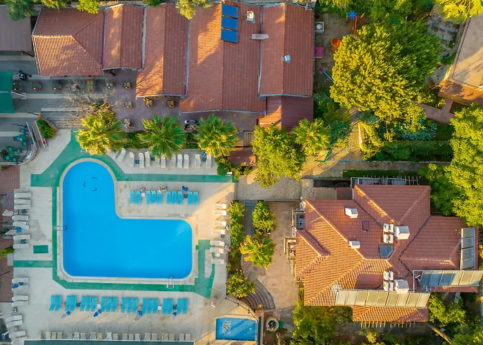 Club Pink Palace Hotel Ölüdeniz