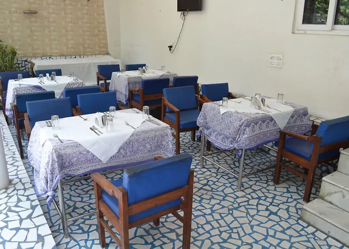 Maya Hotel & Restaurant Agra 