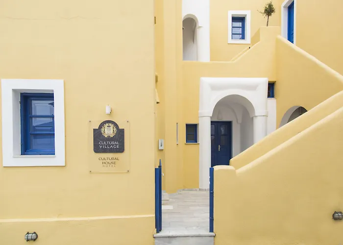 Aparthotel Cultural House Pýrgos