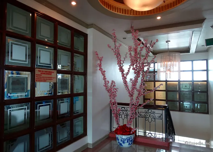 Orange Grove Hotel