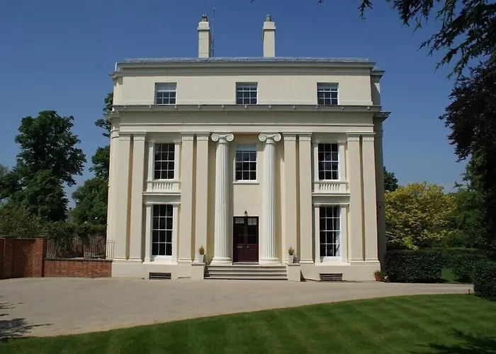 Ravenhurst Bed And Breakfast Cheltenham