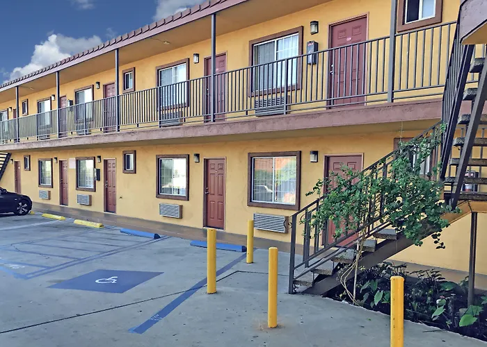 Satellite Motel, Los Angeles - LAX