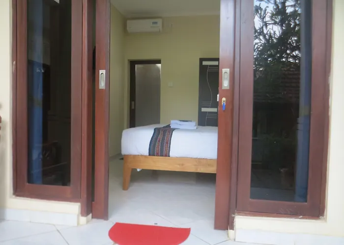 Sari Buana Bed & Breakfast Kuta Lombok
