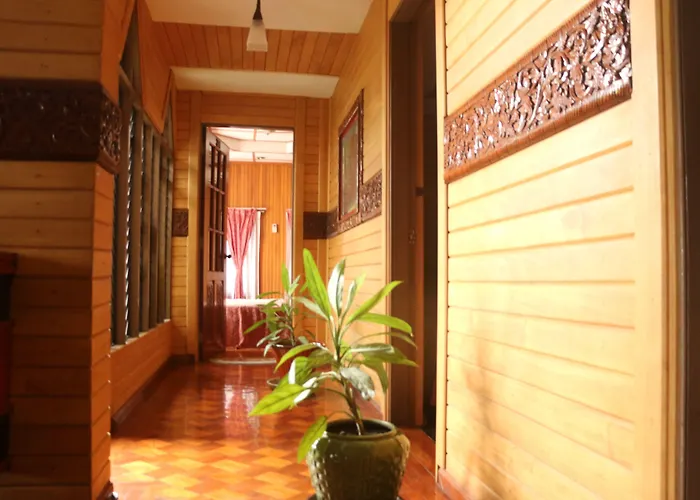 Kaung Lay Inn