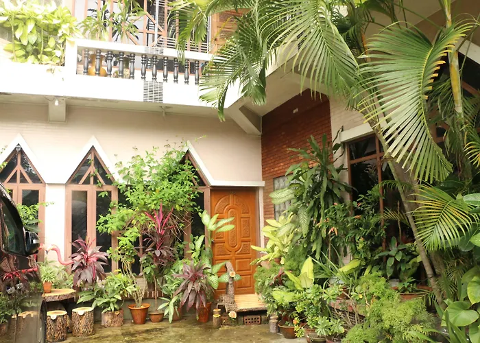 Kaung Lay Inn