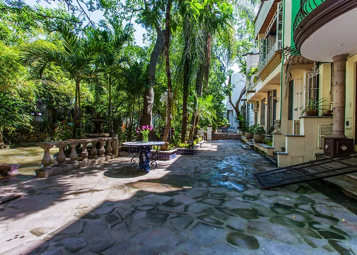 Garlands Del Rio Riverside Boutique Hotel Puerto Vallarta